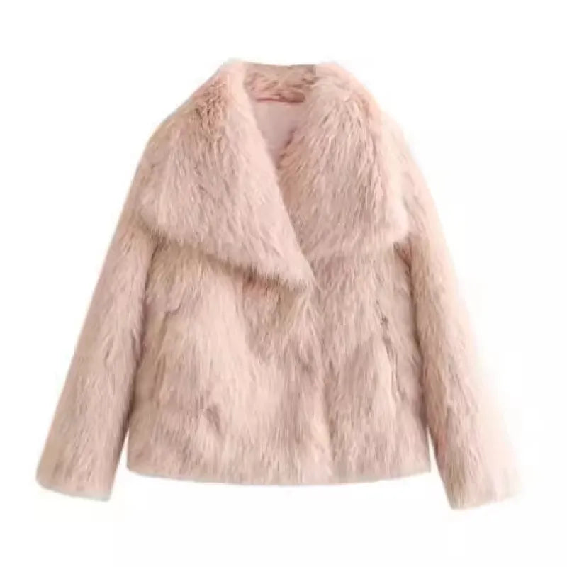 Amelia | Deine Fluffy Glam Jacke für kalte Tage