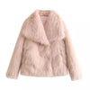 Amelia | Deine Fluffy Glam Jacke für kalte Tage