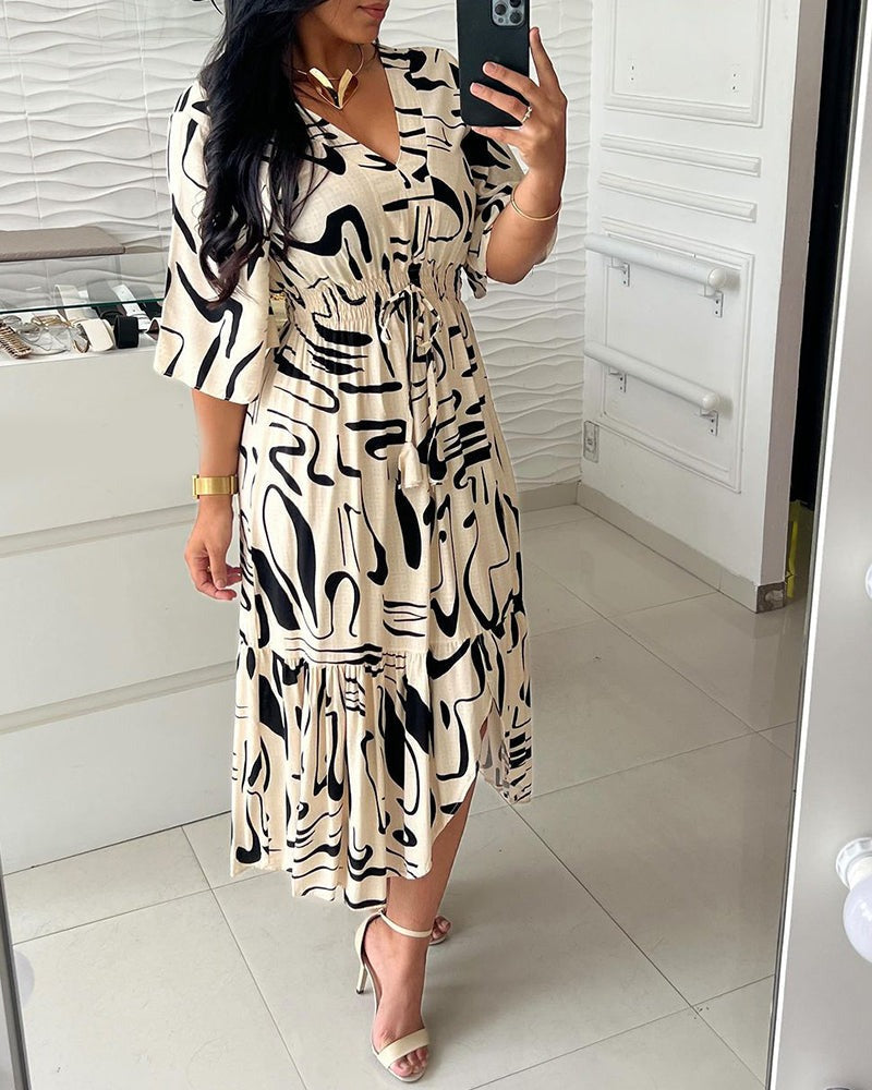 Kim | V-Ausschnitt tintenbedrucktes Kleid