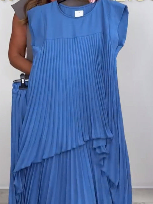 Wes | Plissiertes, kurzärmliges, unregelmäßiges Midi-Oberteil und Hose mit weitem Bein