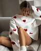 Bridget | Modell 'All Hearts' Oversized Pullover