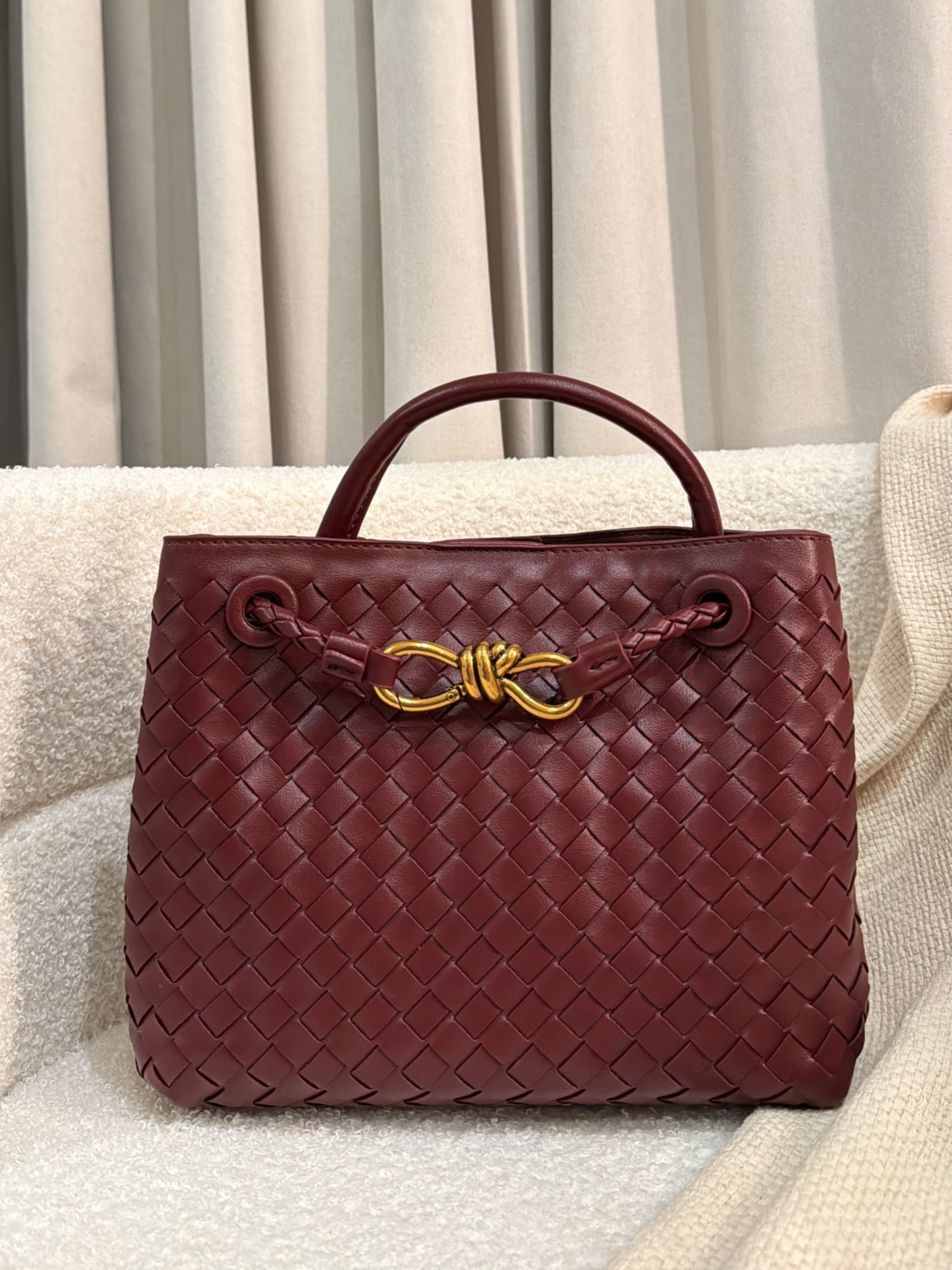 Sabine | Kleine Geflochtene Tasche aus Veganem Leder