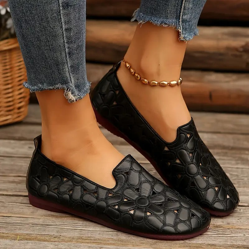 Makenna | Damen-Oxford-Ballerinas mit Blumenausschnitt und orthopädischen Einlagen