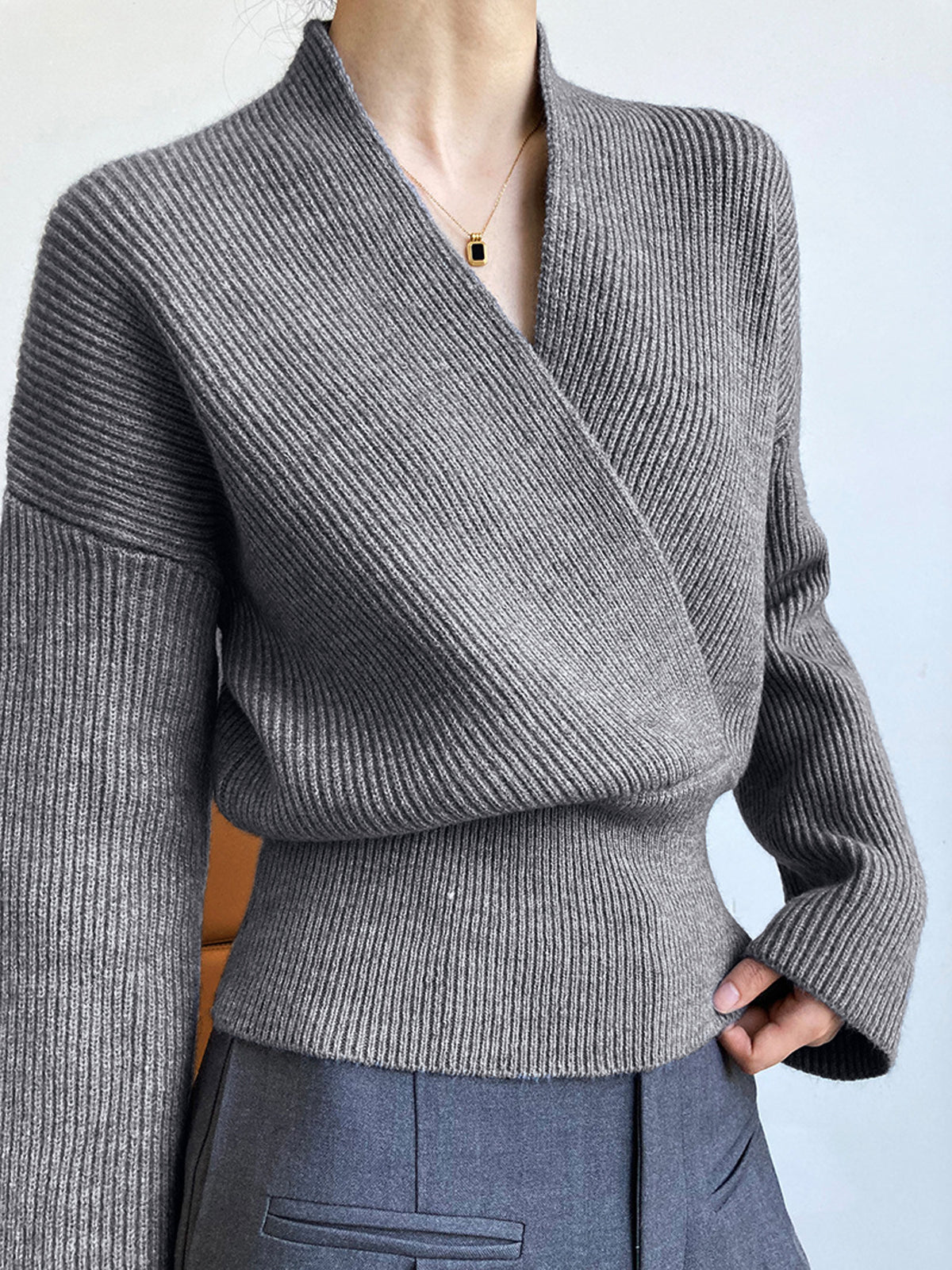 Lässiger Chic | Wickelpullover von She’s Effortless