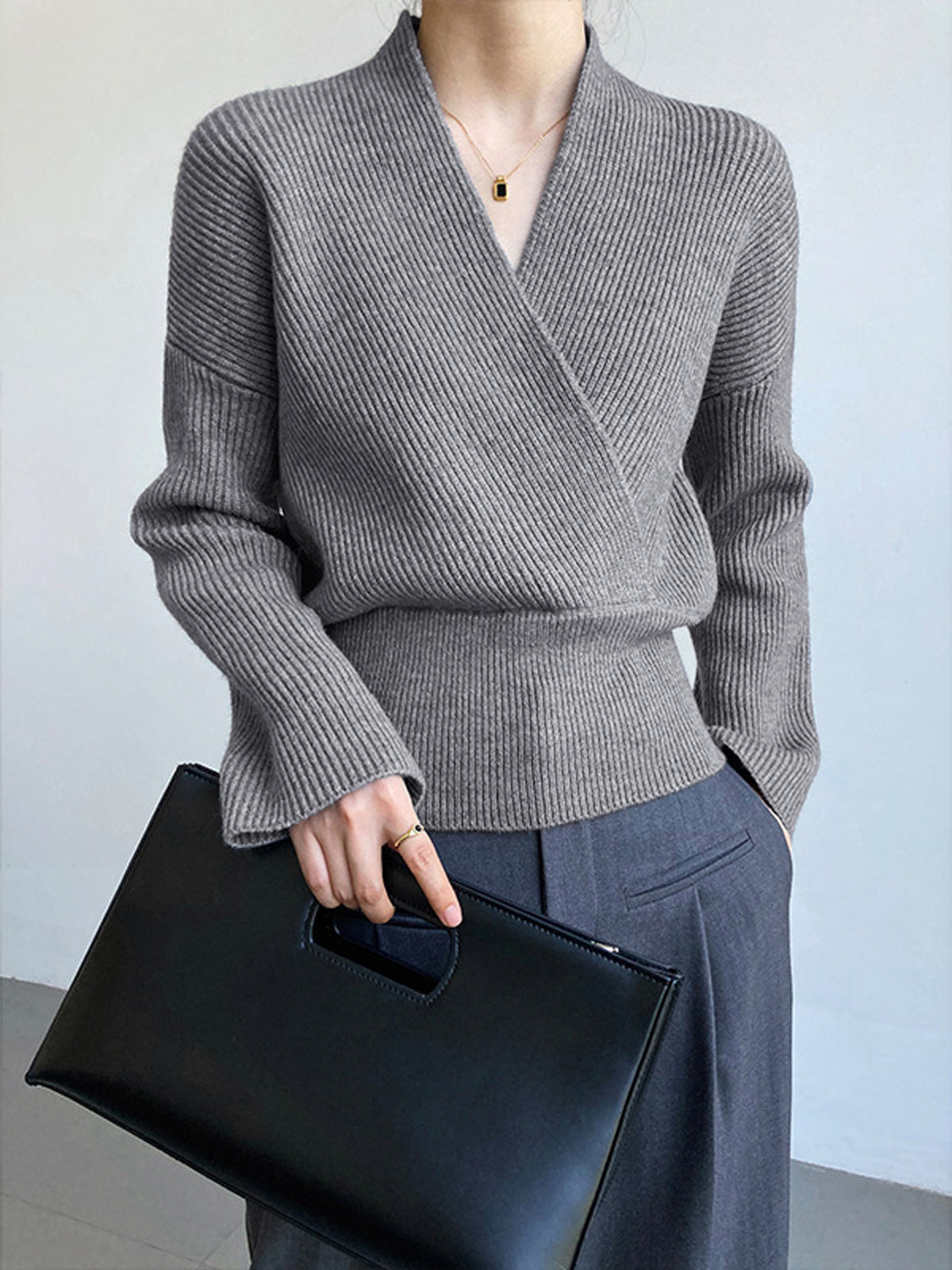 Lässiger Chic | Wickelpullover von She’s Effortless