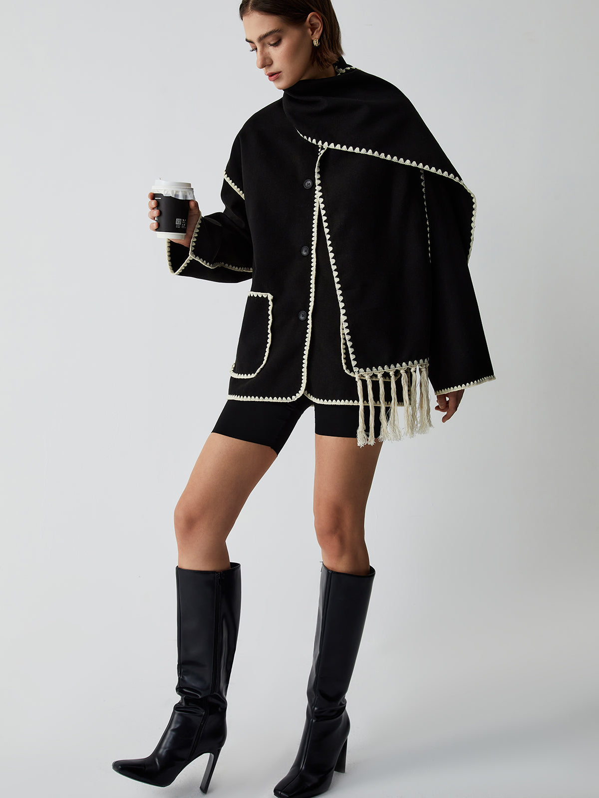 Clara | Elegante Jacke mit Halstuch und Kontrastbesatz