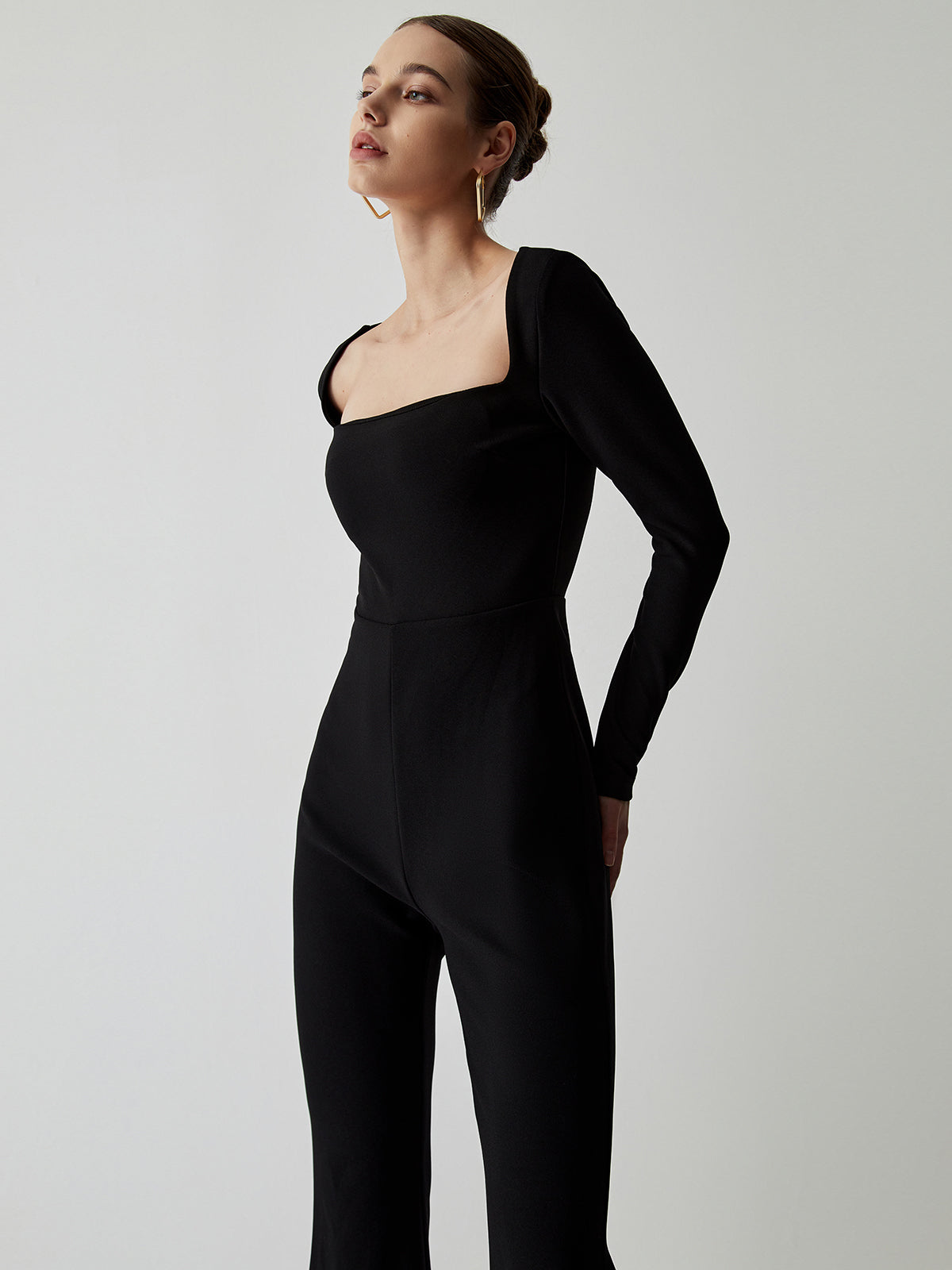 Clara | Eleganter langärmeliger Jumpsuit mit quadratischem Ausschnitt