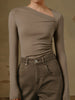 Clara | Asymmetrisches Langarmshirt aus Rippenstrick