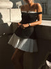 Clara | Verspieltes Faltenkleid mit schulterfreiem Design