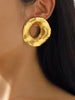 Clara | Goldene Runde Ohrstecker mit Struktur