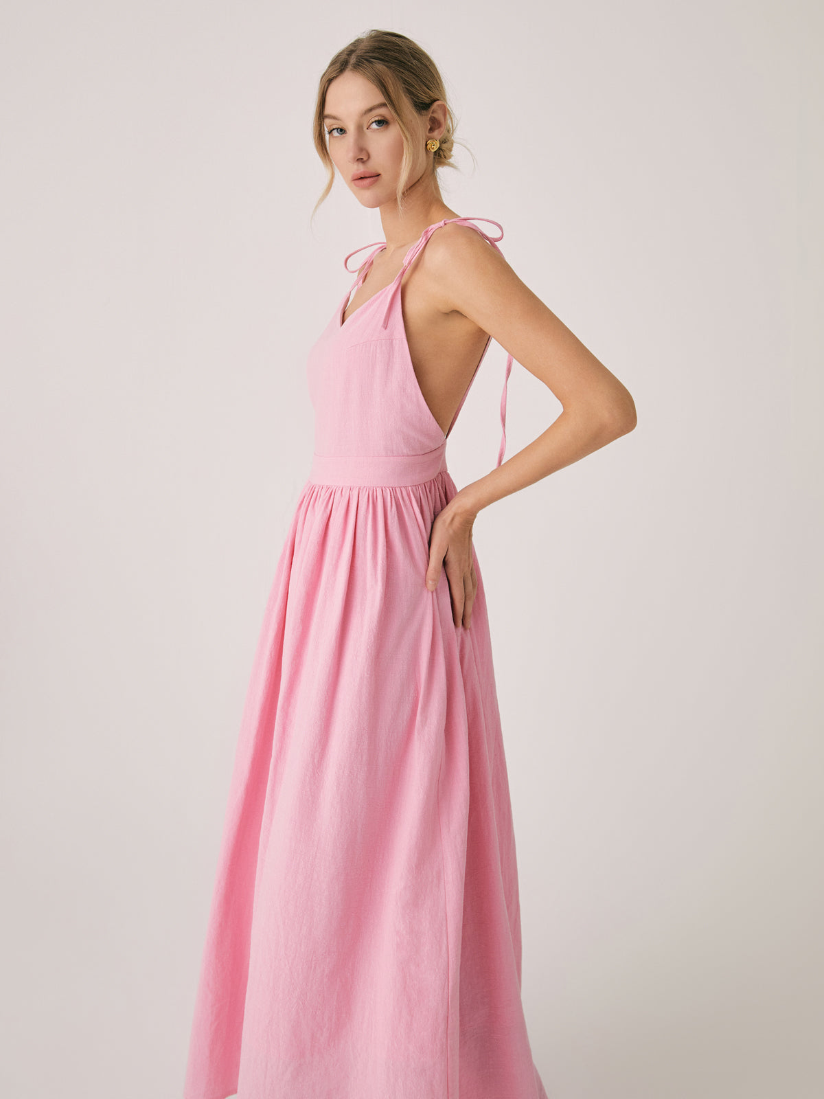 Clara | Rückenfreies Maxikleid aus Baumwolle und Leinen