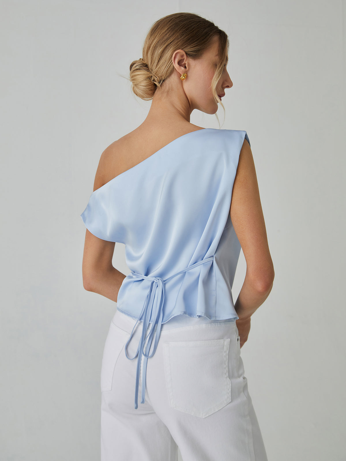 Clara | Asymmetrische Bluse mit Knotendetail