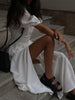 Eleganz trifft Stil | Frenchy Kleid mit Knopf und Schlitz