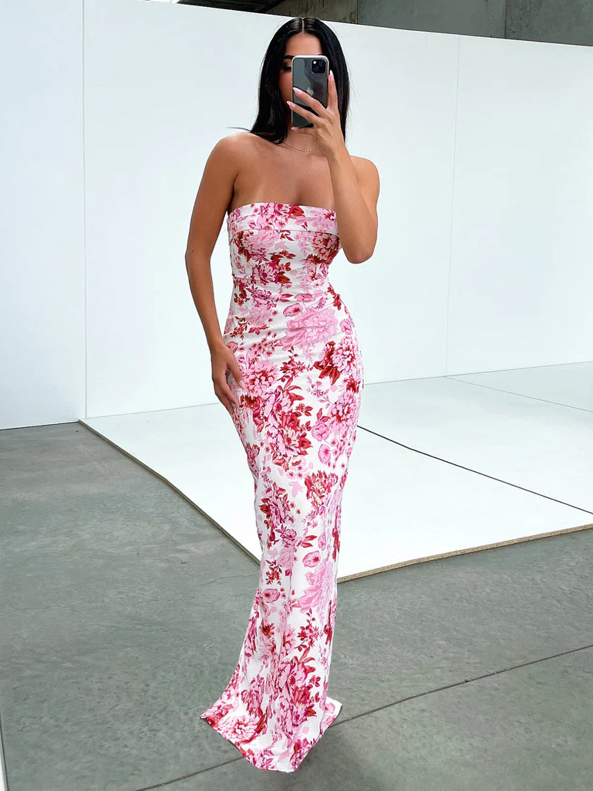 Greta | Maxikleid mit floralem Muster und Schlitz