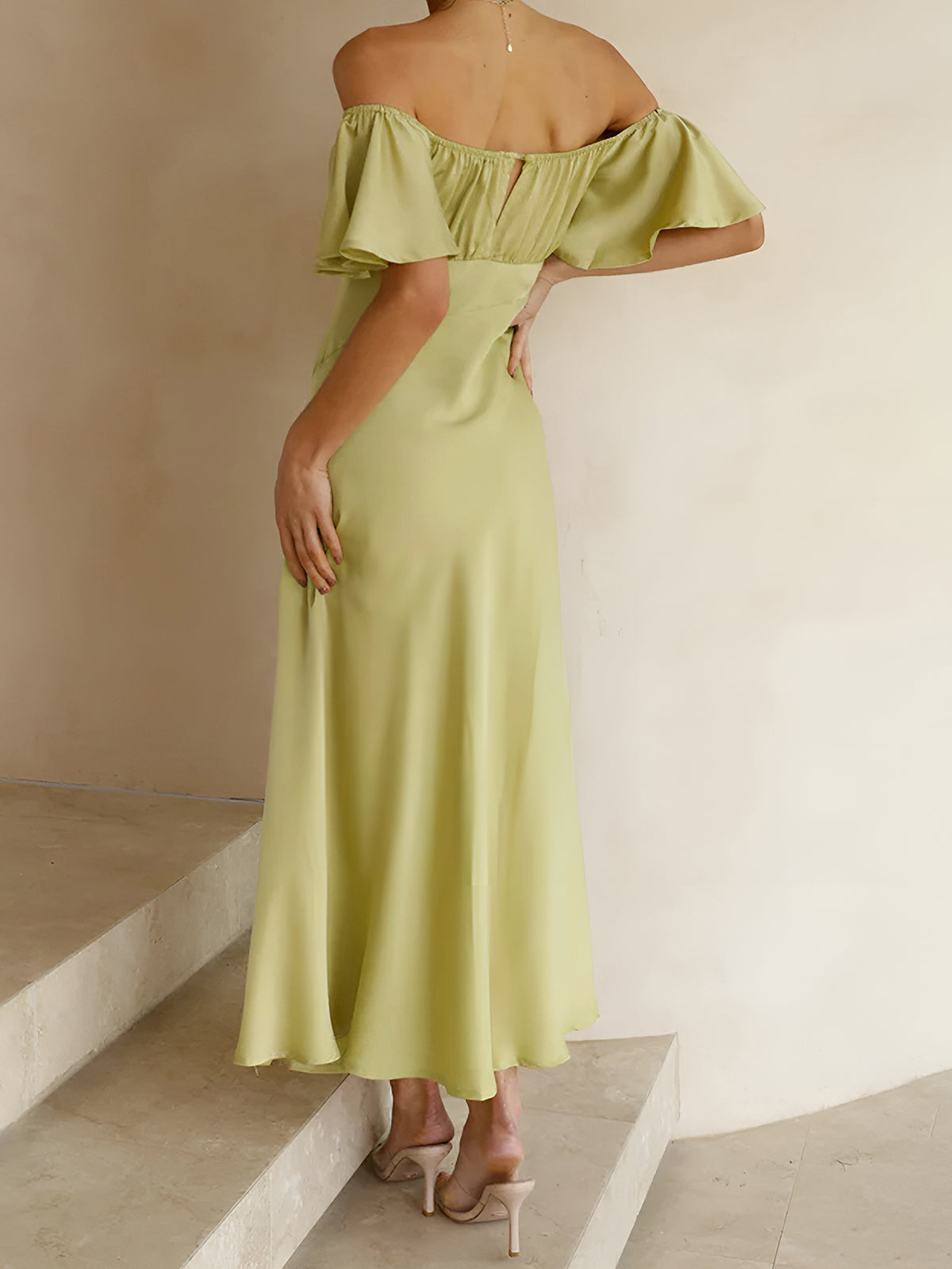 Clara | Elegantes Maxikleid mit Rüschensleeves