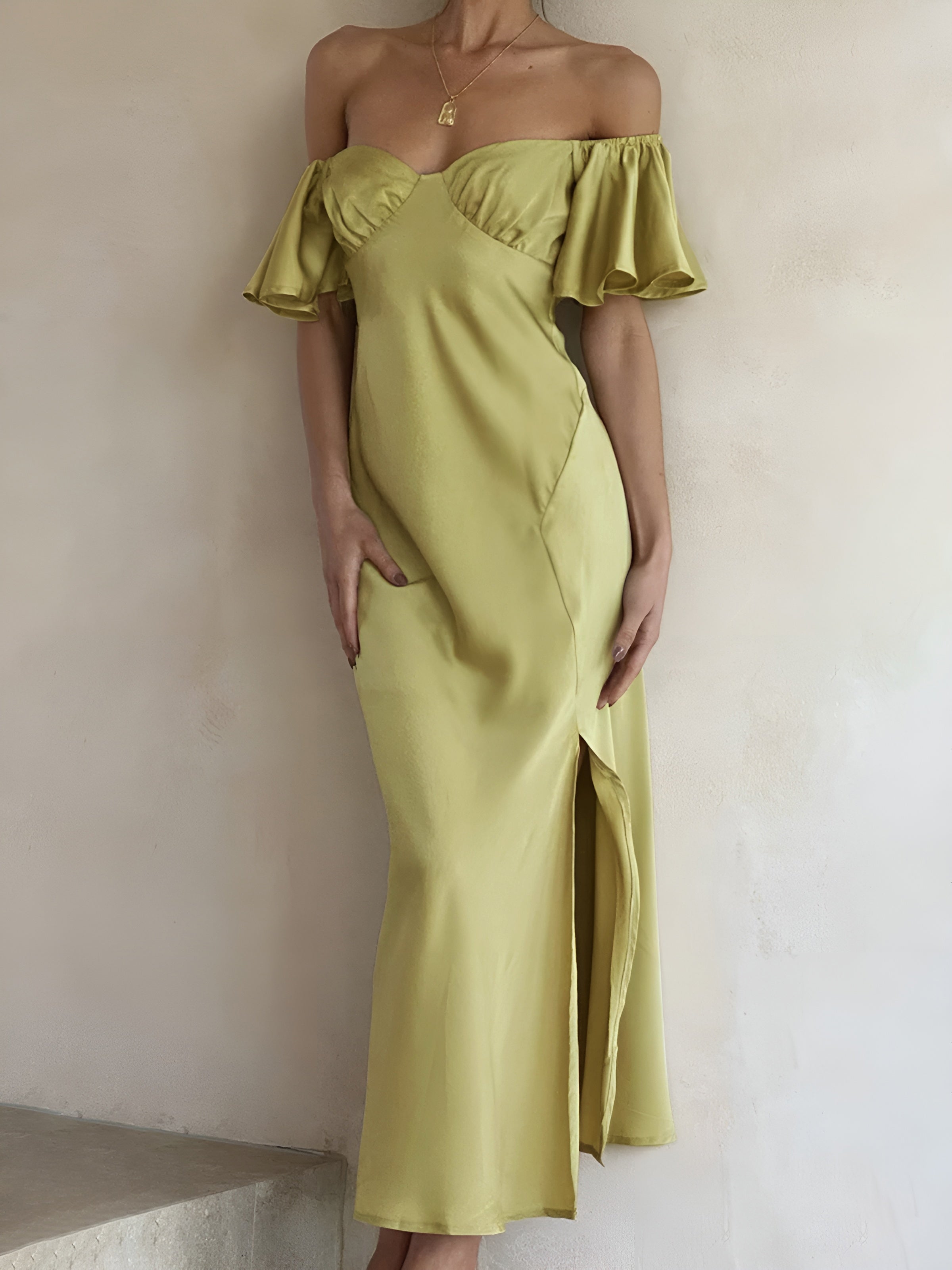 Clara | Elegantes Maxikleid mit Rüschensleeves