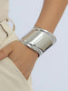 Laura | Elegantes Metallisches Breite-Cuff-Armband