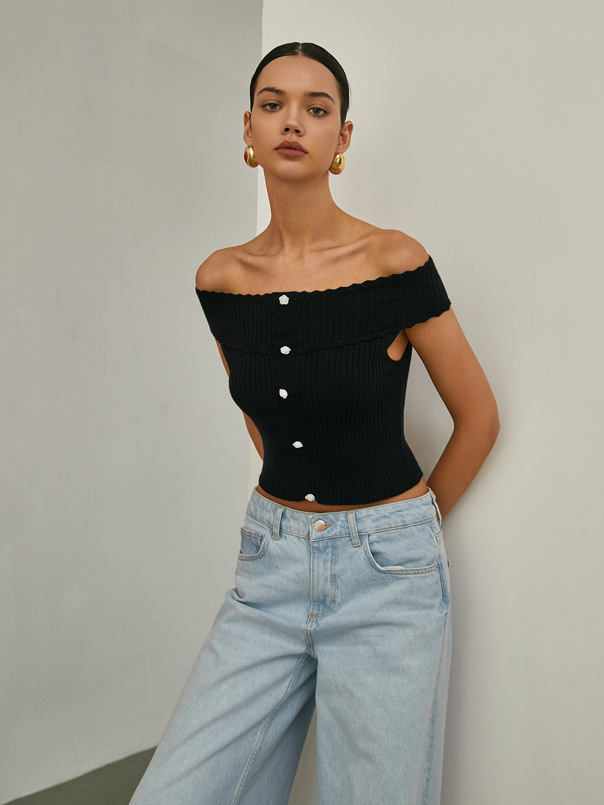 Clara | Basic-Off-Shoulder-Strick-Top