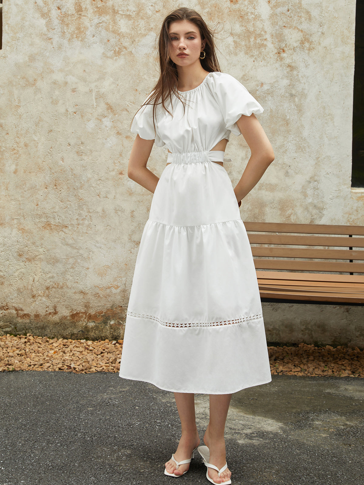 Clara | Midi-Kleid mit Puffärmeln und Knoten