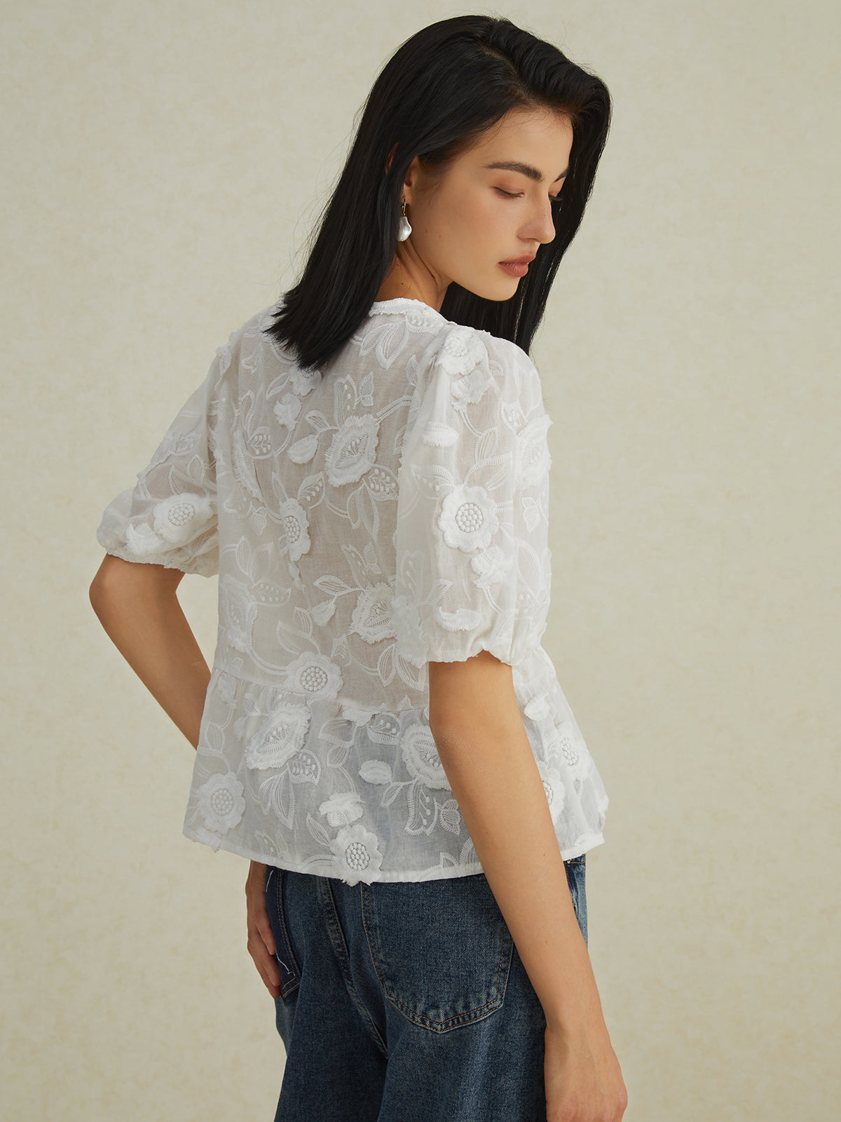 Clara | Verspieltes Hemd mit Blumenmuster und Puffärmeln