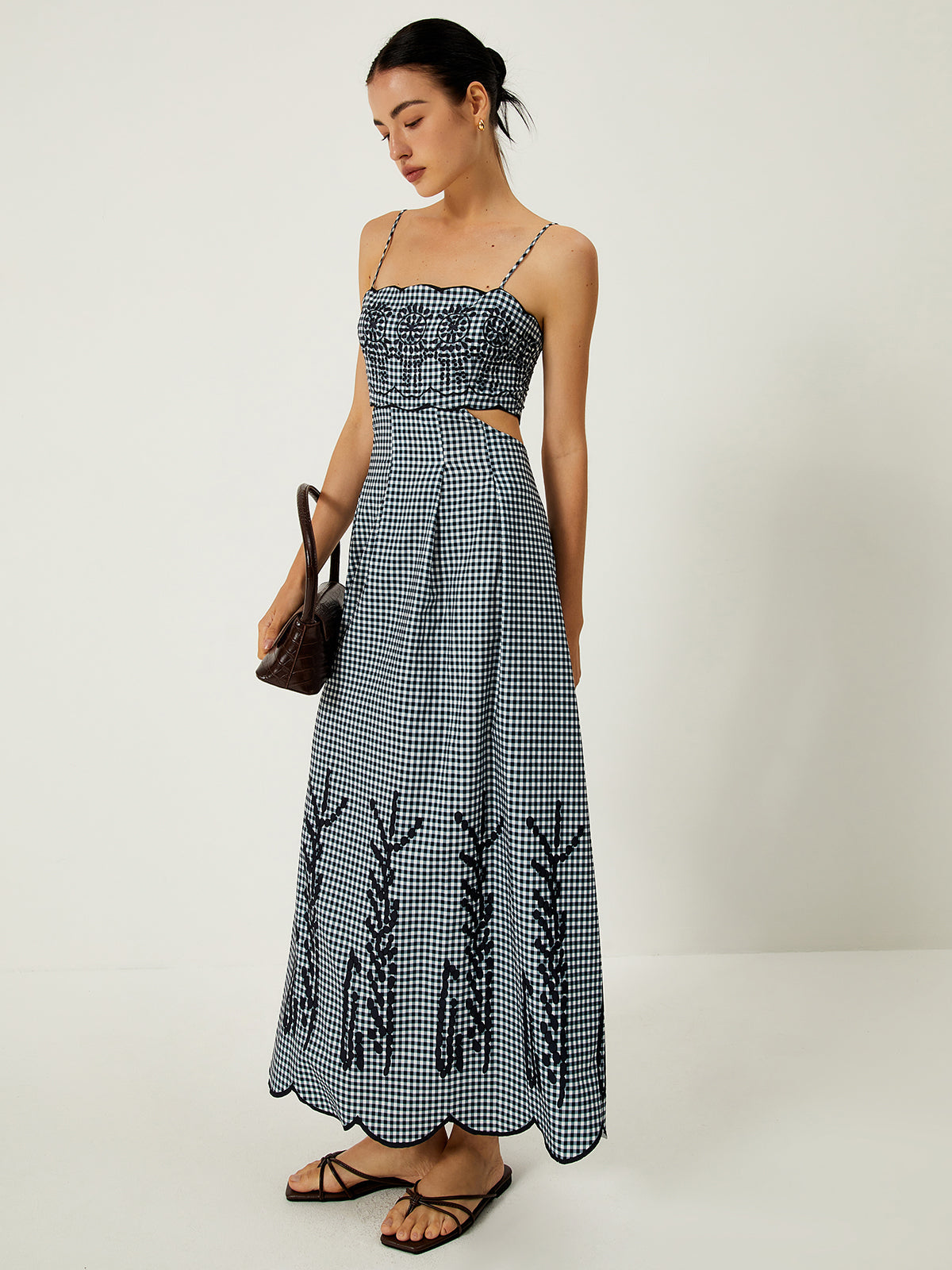 Clara | Romantisches Maxikleid mit Plaid-Druck und Cutout-Design