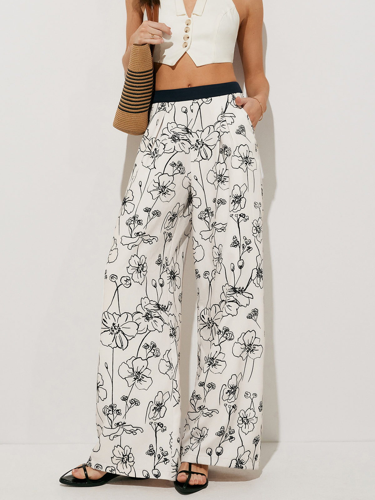 Clara | Weitbein-Pants mit Blumendruck und Taschen