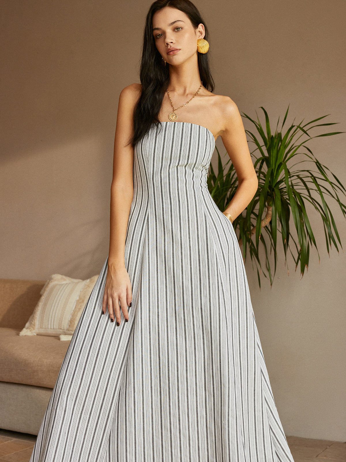 Clara | Elegantes Off-Shoulder Kleid aus Baumwolle und Leinen