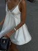 Verführerische Eleganz | Satin-Rückenfreies V-Ausschnitt-Kleid