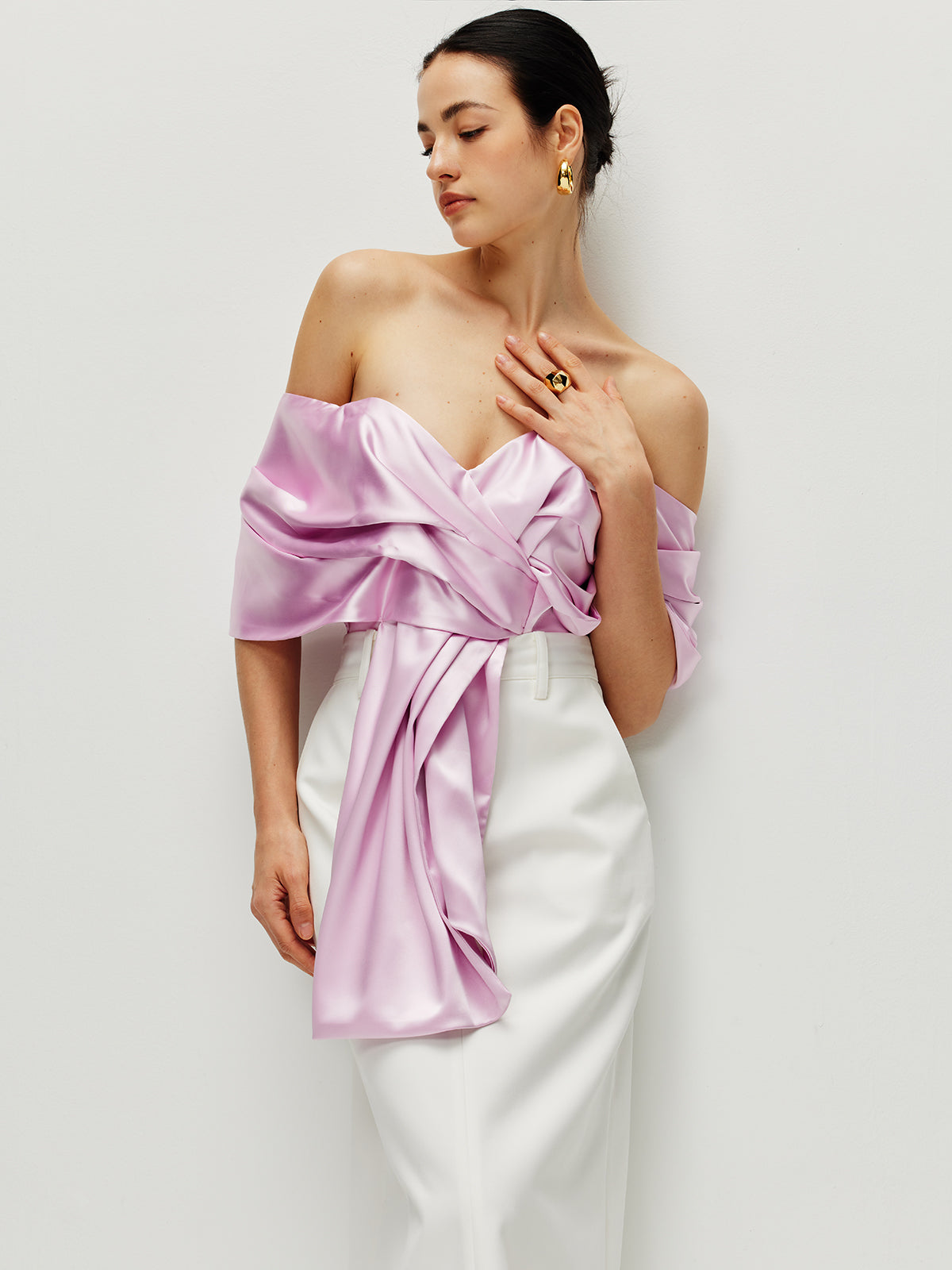 Clara | Satin-Oberteil mit Plissee und schulterfreiem Design