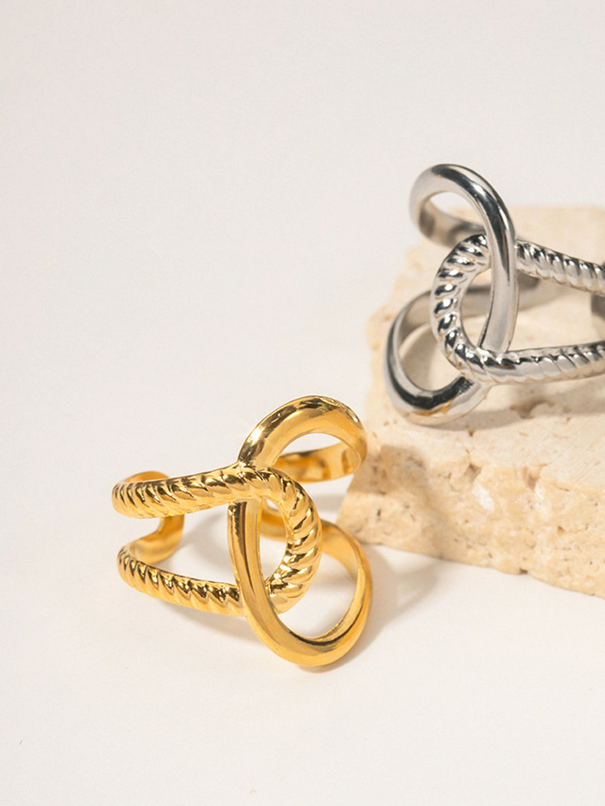 Eleganz entdecken | Ripple Twist Ring
