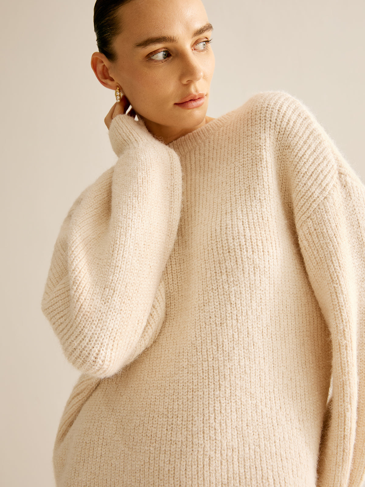 Leonie | Modischer rückenfreier Oversize Pullover