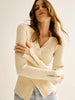 Clara | Eleganter Criss Cross Pullover mit Knopf-Design