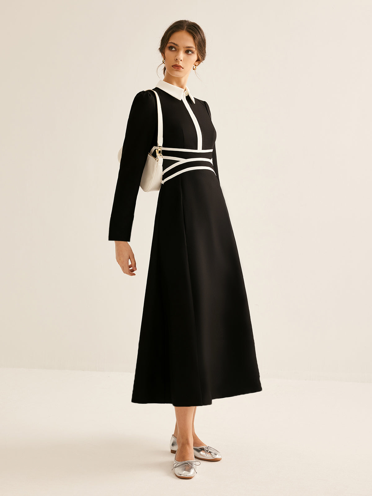 Clara | Elegantes Kleid mit Kontrastpaspelierung
