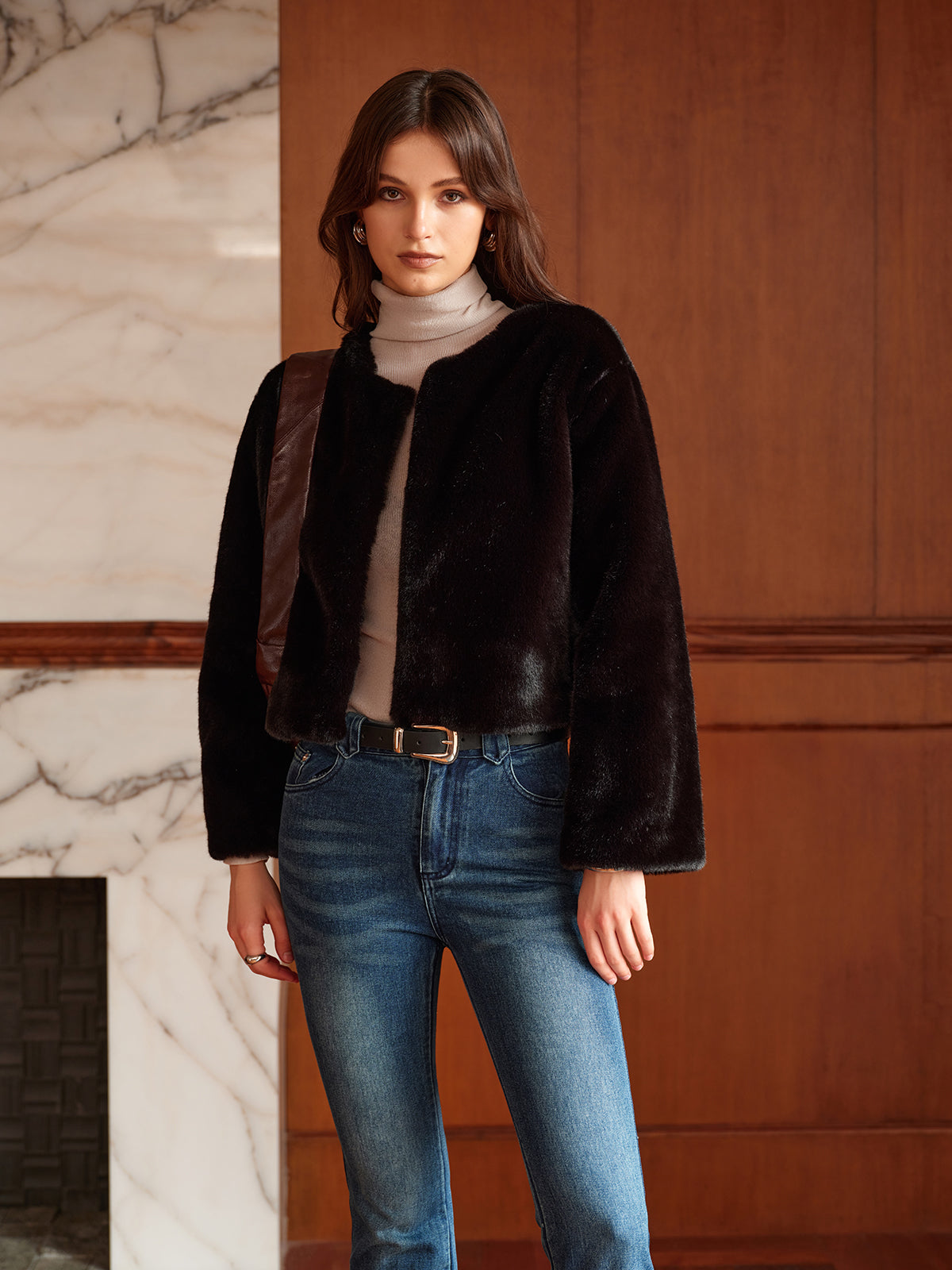 Lena | Kuscheliger Rundkragen-Faux-Fur-Mantel