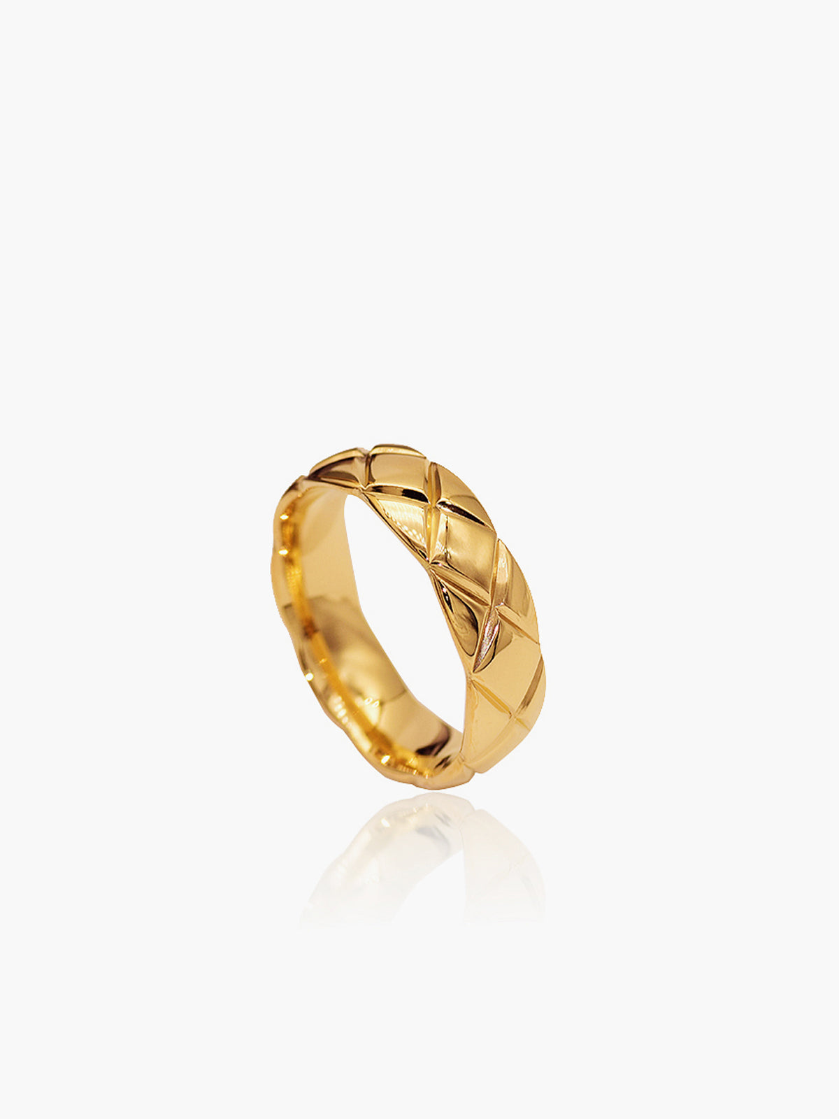 Max | Rhombic Pattern Tunnel Ring