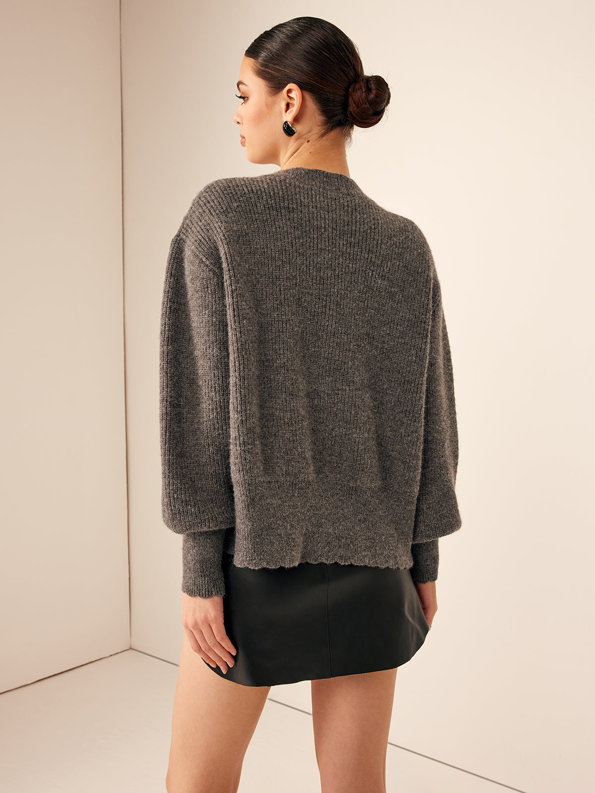 Carla | Eleganter Cardigan mit Schleife