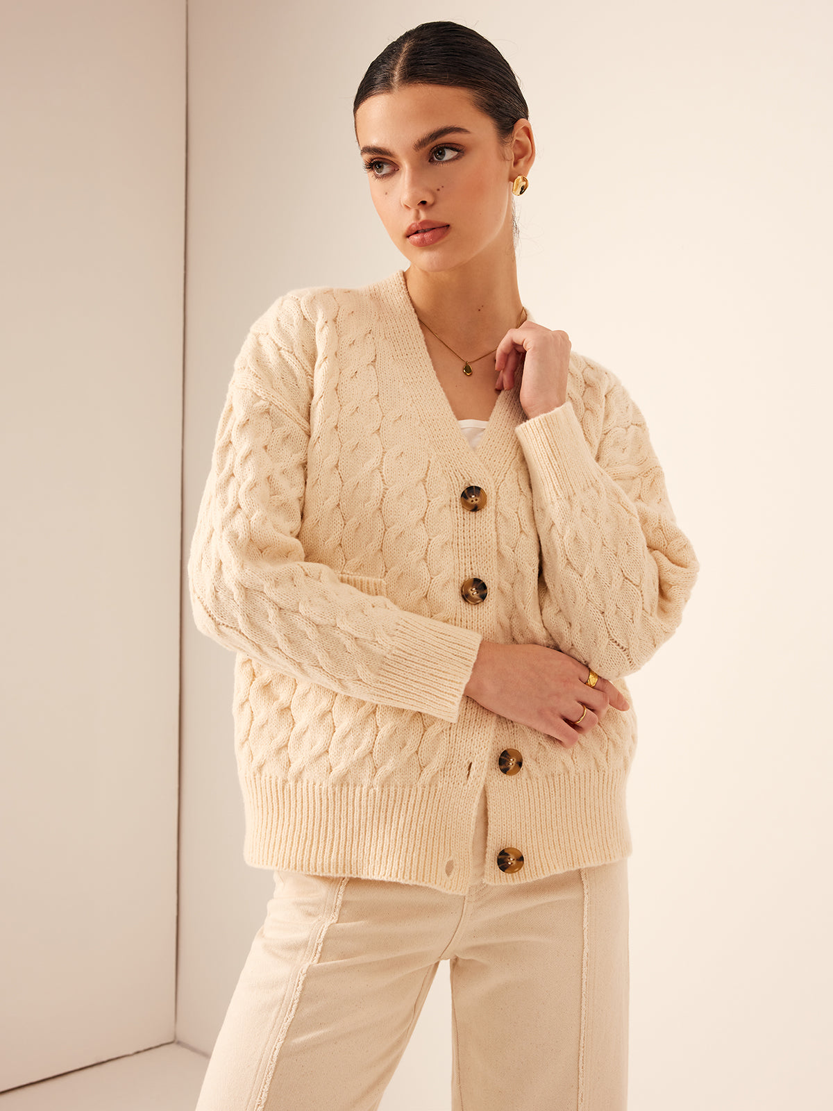 Anja | Eleganter V-Ausschnitt-Rippstrick-Cardigan