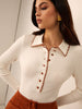 Emilia | Elegantes Stricktop mit gesticktem Besatz und Knopfdetails