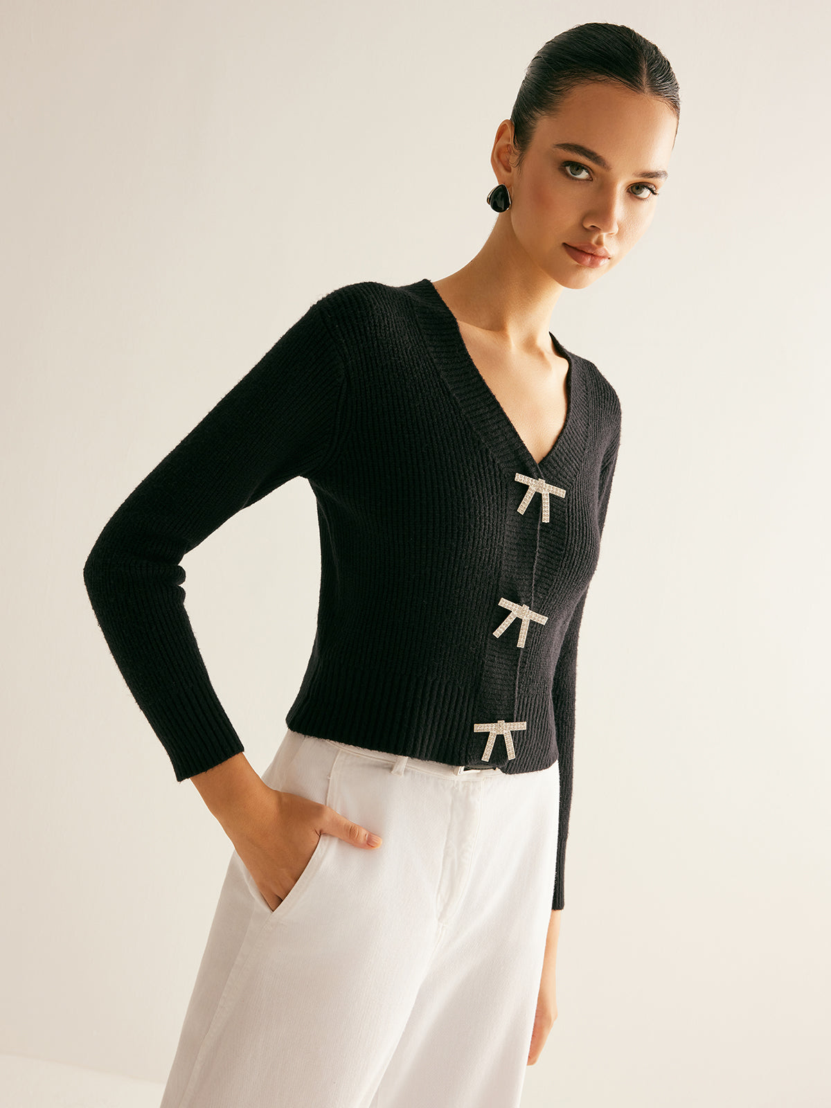 Clara | Eleganter Cardigan mit Rippstruktur und Schleifen-Design