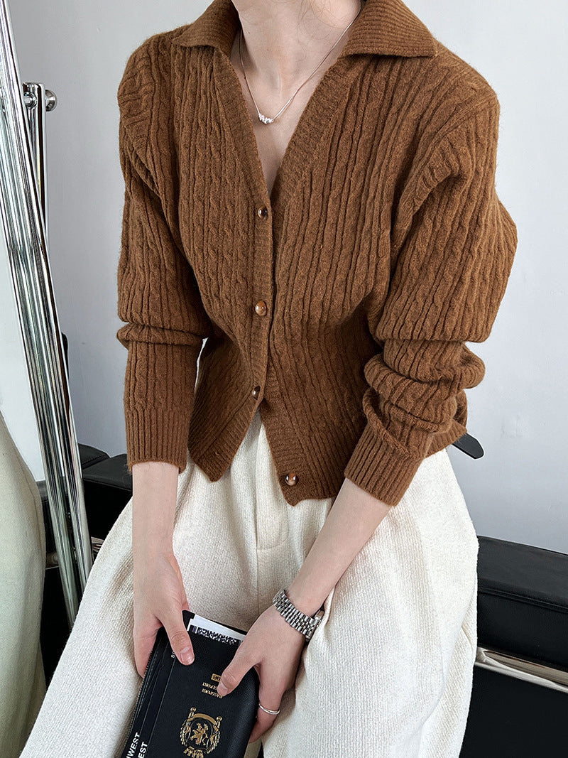 Clara | Stylischer Kurz-Cardigan mit Knopf-Design