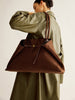 Clara | Geräumige Wildleder Schultertasche