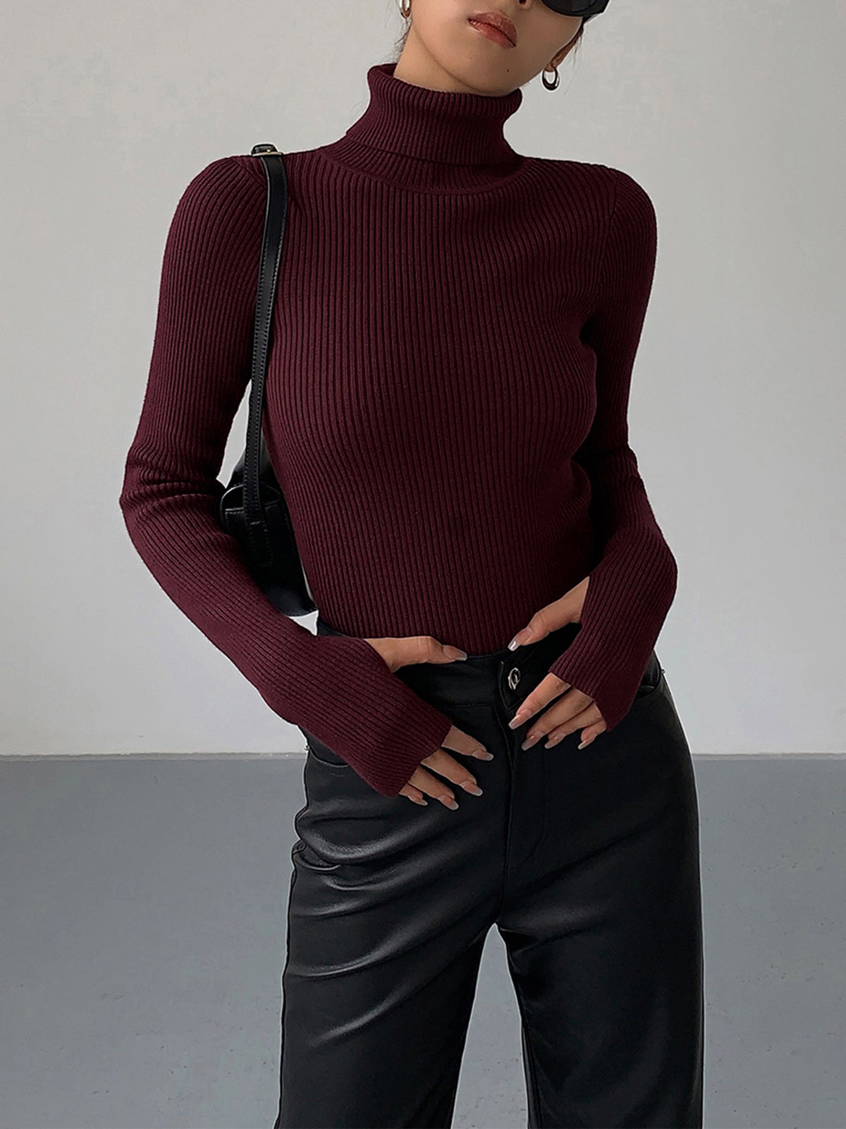 Clara | Minimalistisches Rollkragen-Top aus Feinstrick