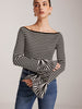 Laura | Gestreiftes Stricktop mit Rüschensleeves