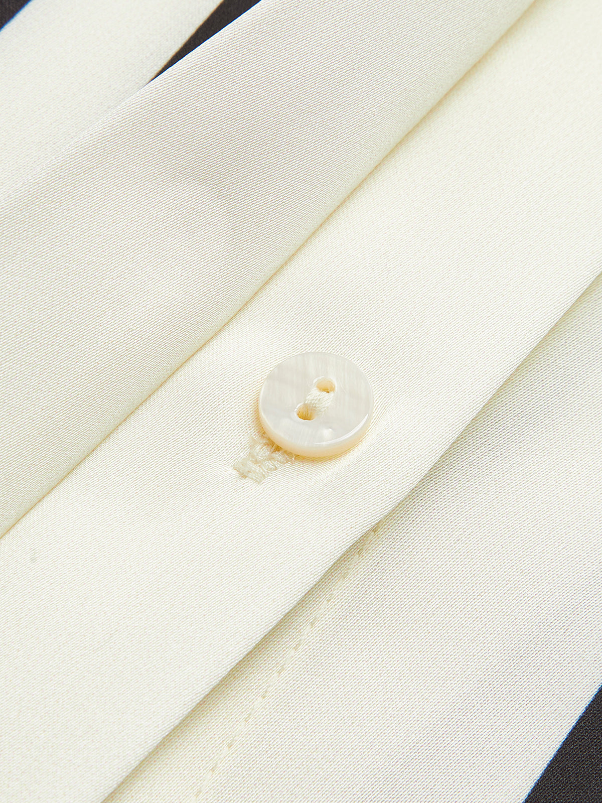 Max | Satin Gestreiftes Knopf-Hemd