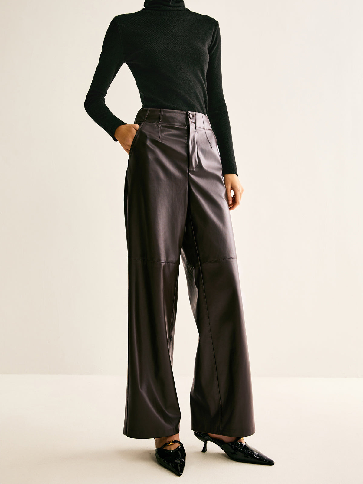 Lisa | Elegante Kunstleder-Hosen mit mittlerer Taille