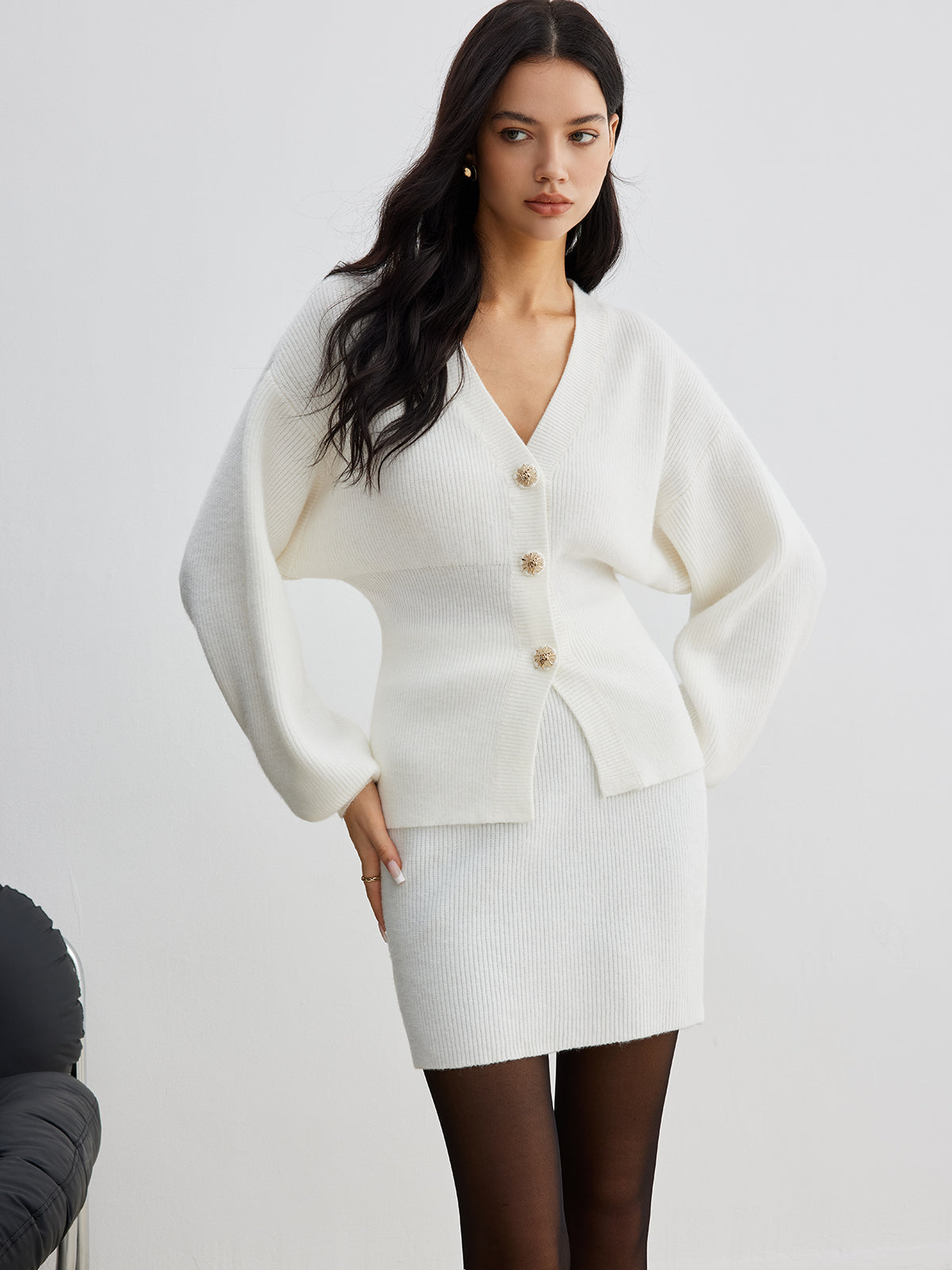 Clara | Eleganter Knopf Slit Taillierter Cardigan