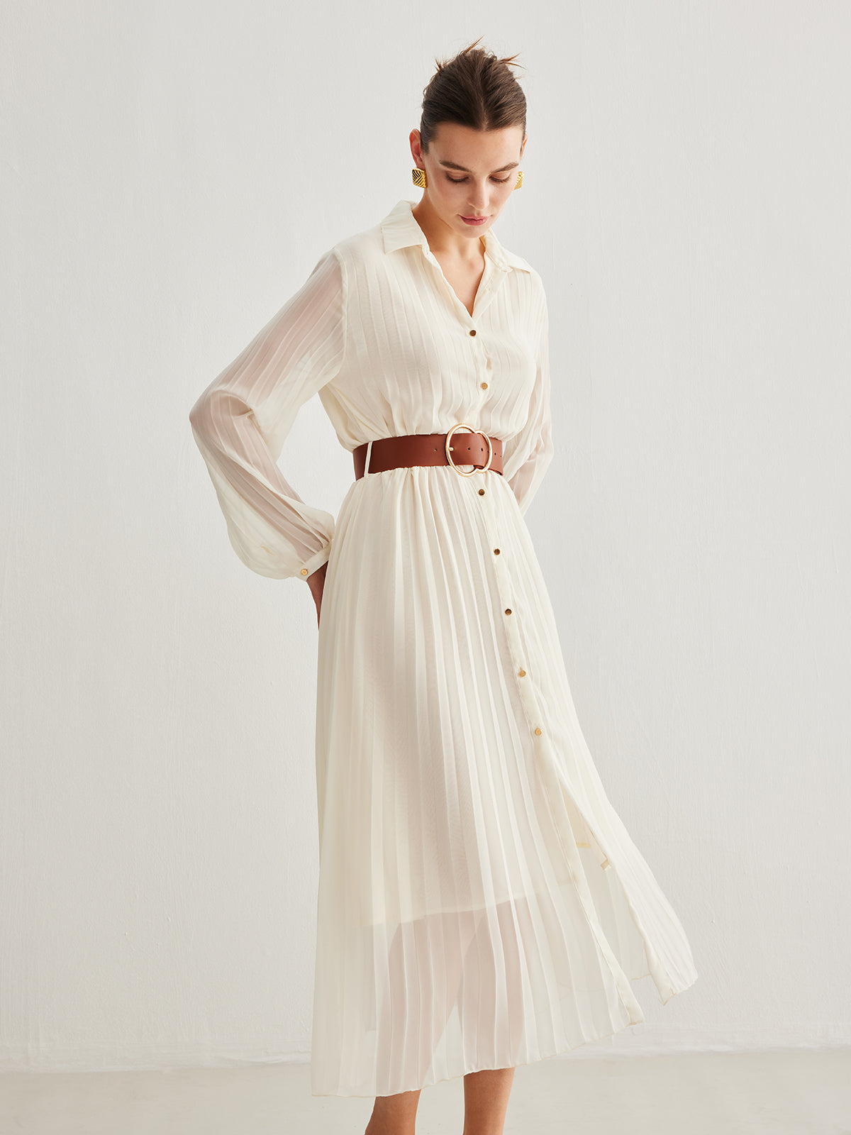 Clara | Chiffon-Kleid mit Knopf und Gürtel