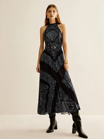 Clara | Elegantes ärmelloses Plissékleid mit Gürtel