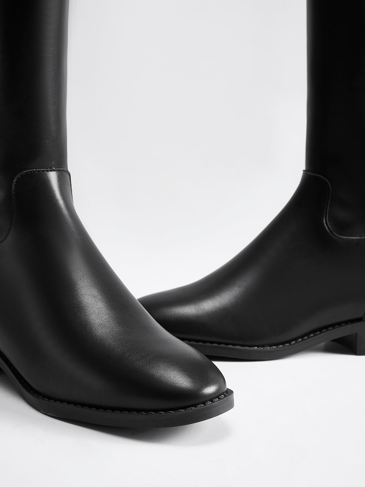 Felix | Knöchelhohe Ritterstiefel mit Gürtel
