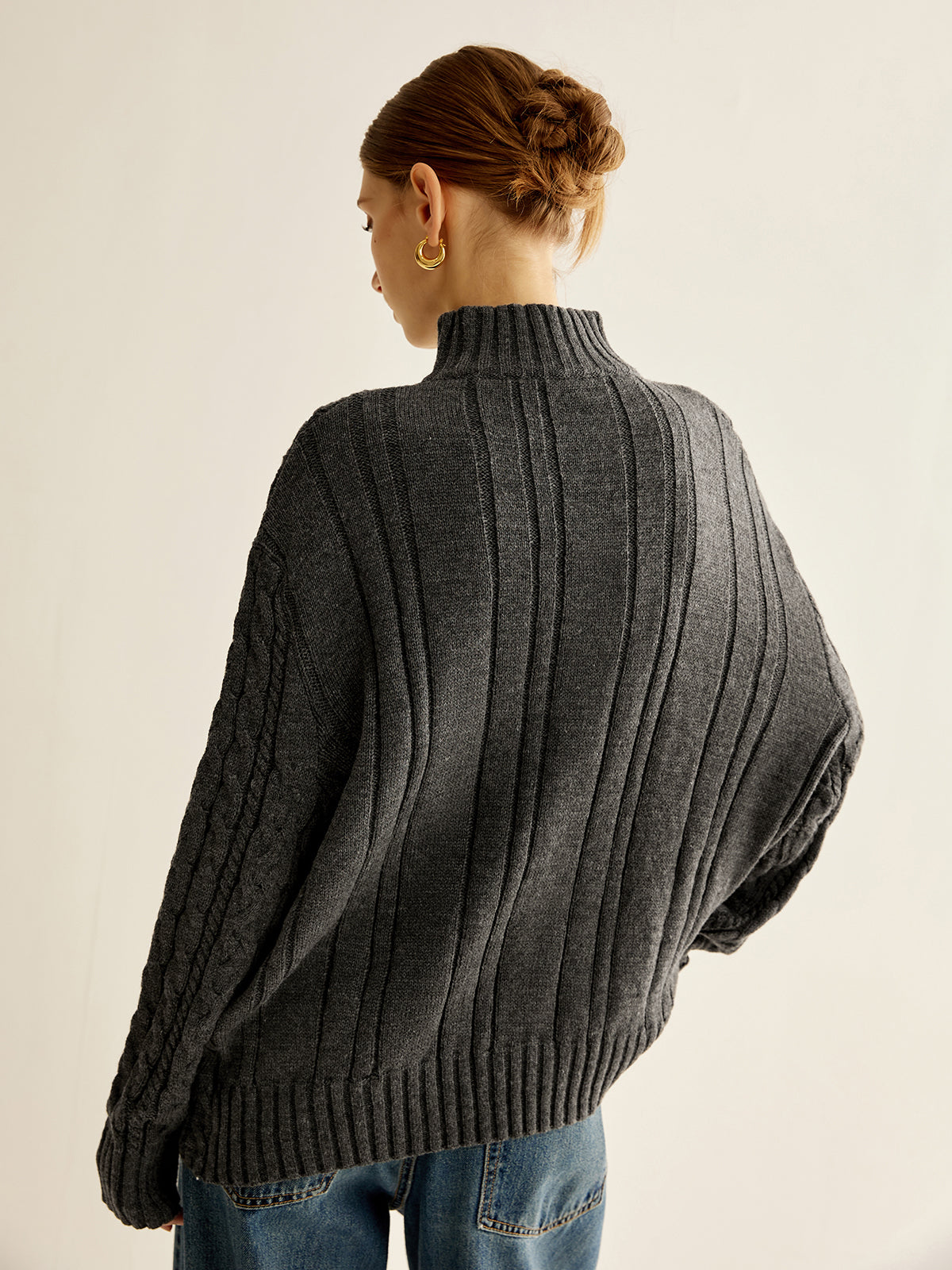 Leonie | Asymmetrischer Pullover mit Rundhalsausschnitt